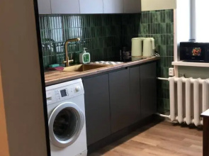 Chetyrekhkomnatnaya V Tsentre Rezha Flat