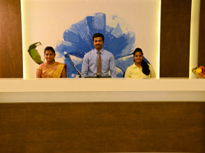 Blu Iris Hotel