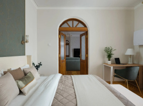 Квартира GM Apartments Новая и тихая Трехкомнатная на Тверской