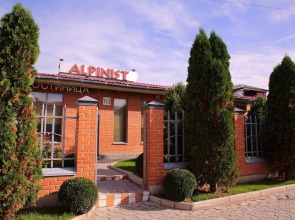 Отель Alpinist