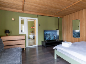 Частный дом Шикарный Новый Домик с Сауной Камином и Беседкой у Фетисов Арены!