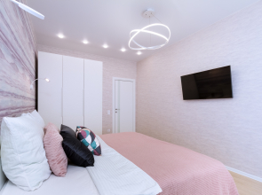 Квартира Дизайнерская 2к Andora-Изумруд в центре