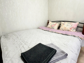 Квартира Двухкомнатная квартира на Радужном