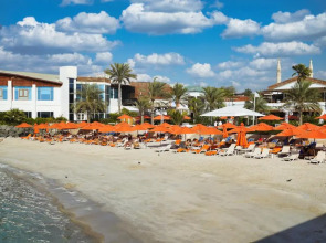 Отель Dubai Marine Beach Resort & Spa