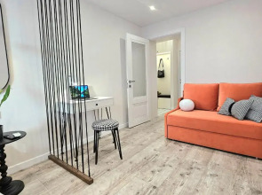 Квартира у Озера Кабан: Стильный Ремонт и Идеальное Расположение!