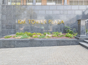 Апартаменты Просторная студия в центре на ул. Горького 23а Сова-Дом