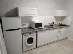 Апартаменты Двухкомнатная Квартира на Алексеева 27