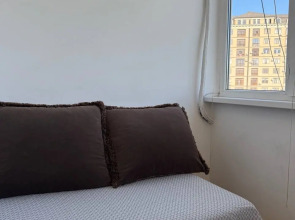 Апартаменты Светлые с балконом и стильной гостиной на Магомедали Магомеджанова