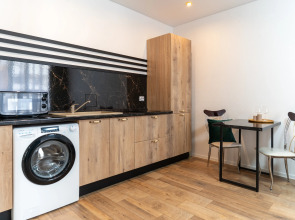 Апартаменты Евродвухкомнатные Stepanenkov на Шаумяна 30 на 3 этаже