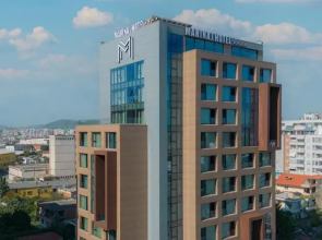 Hotel Marinaj