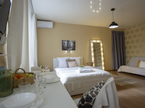 Апартаменты GoldenRing Snow White Studio