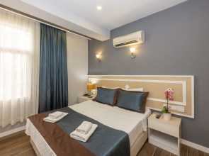 Legend Tulip Hotel
