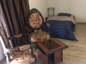East-West Apart-Hotel