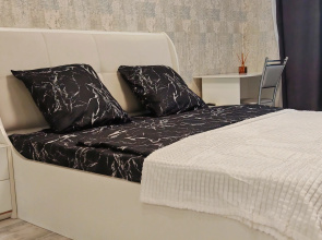 S Vidom Na Reku Flat