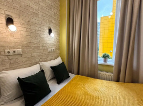 U Metro Filatov Lug fl1 Apartments