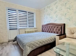 Na Prospekte Pobedy 25A Apartments