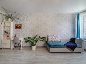 Апартаменты Красный Квадрат на Набережной