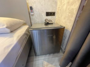 Отель Resident Loft Hotel