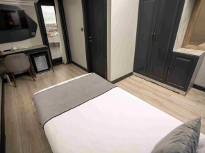 Отель Express Plus