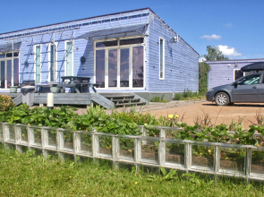 Частный дом Семейное эко-пространство Домик у моря