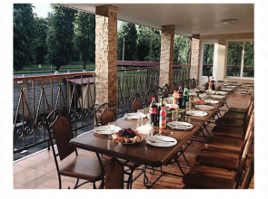 Отель Нартон