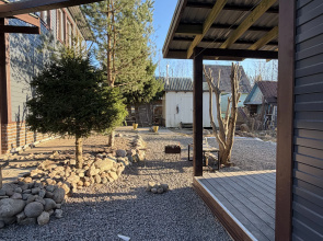 Semeyny S Kaminom Ptichka Private house