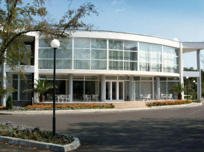 Arkutino Hotel