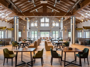 Парк-Отель Яркий