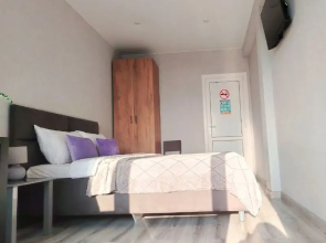 River House Apartments
