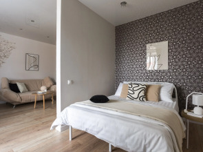 Апартаменты Hugge Place на Галущака