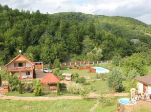 Mir Solntsa Hotel