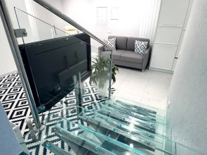 Roskoshnyie Apartamentyi na Veteranov, Apartments