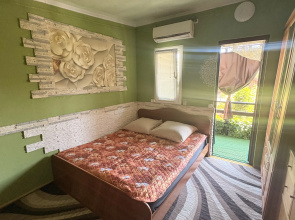 Uyutnoe Ryadom S Plyazhem Kamenka Lodging house