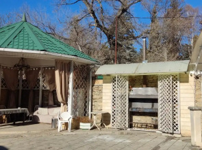 Частный Дом с Беседкой на Проспекте Дзержинского 25