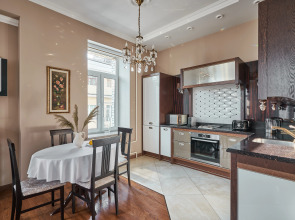 Апартаменты в Доходном доме на Патриарших прудах