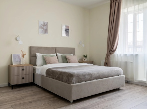 Dvukhkomnatnye Stilnye u Kvts Ekspoforum Vgostivpiter Apartments