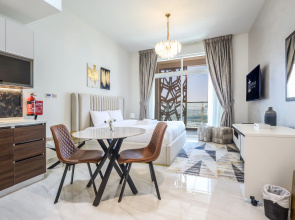 Apartments Elite Lux Holiday Homes - Jewelz Residences Studio in Arjan