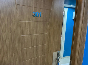 Отель Moon Blue