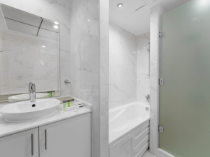 Апартаменты Unique & Stylish High Floor close to Marine Club