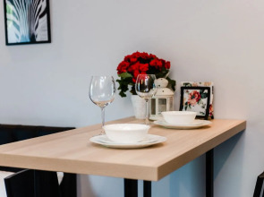 Апартаменты Мантулинская 10 (04)