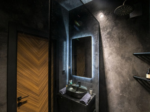 Апартаменты евротрёхкомнатные Stepanenkov в стиле лофт на Горького 24