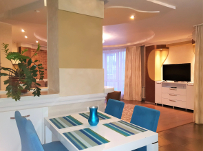 Prospekt Revolyutsii 9-A-180 Apartments