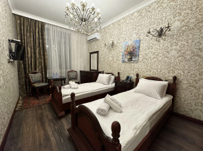 Royal Antique Boutique Hotel