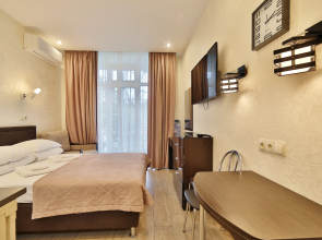 Апартаменты ApartAmore Покровский Парк улучшенный с Видом на Парк