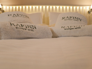 Отель Rafinn Hotel