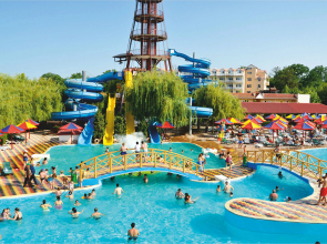 Atlant Holiday Village Hotel