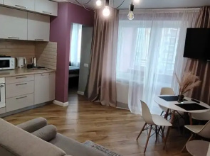 V Tsentre Bresta Flat