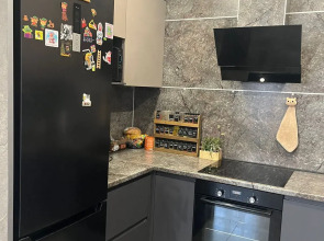 Квартира современная трехкомнатная в Великом Новгороде