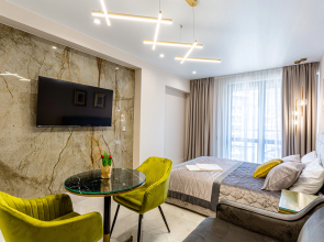 Lyuks v tsentre Sochi Apartments