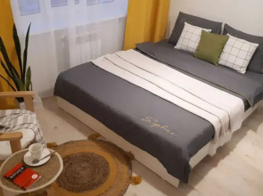 Na Yagodnoy 10 Flat